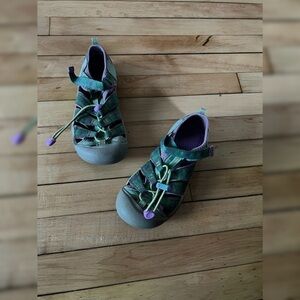 Keen Newport H2 blue and purple youth shoes